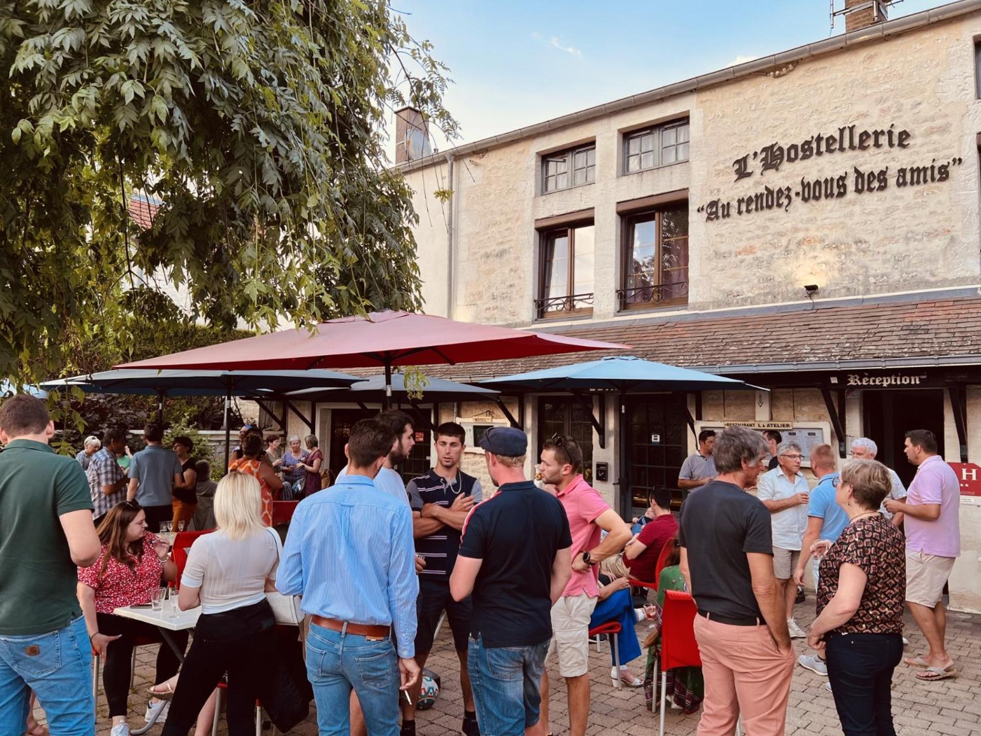 Hostellerie Au Rendez-Vous Des Amis Chaumont  Exteriér fotografie
